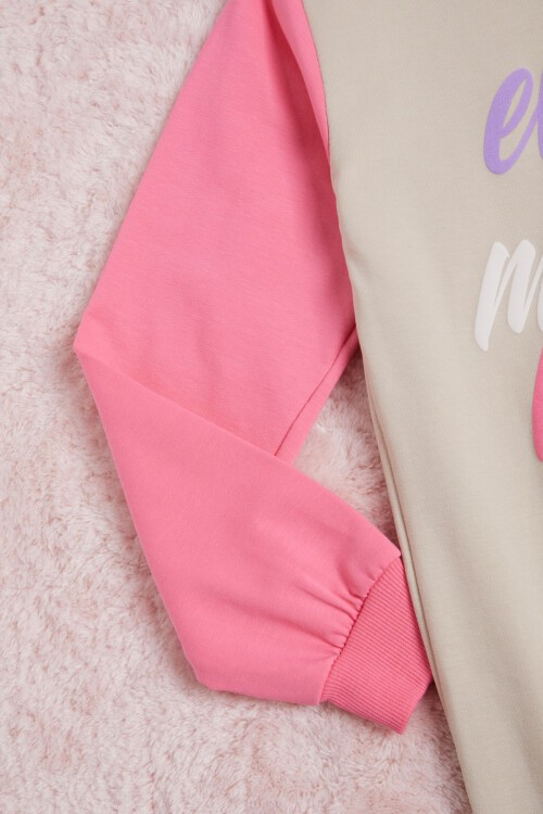 Krem Kolları Renkli Yazı Baskılı Kız Çocuk Sweatshirt 16281