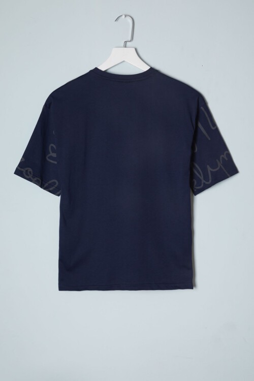 Lacivert Yazı Desenli Cepli Erkek Tişört 16082