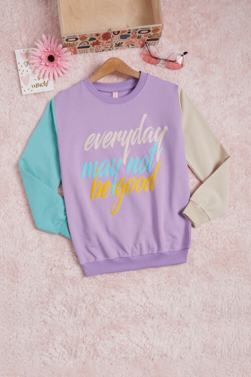 Lila Kolları Renkli Yazı Baskılı Kız Çocuk Sweatshirt 16285