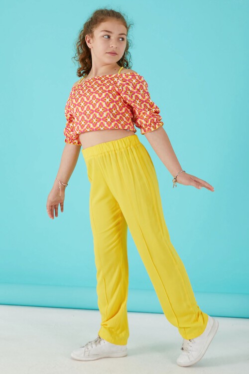 Sarı Desenli Bluz ve Pantolonlu Kız Takım 15649