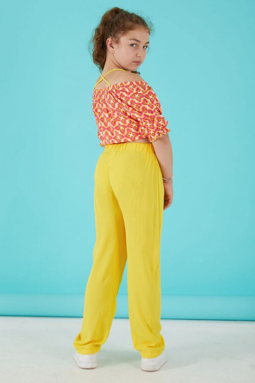Sarı Desenli Bluz ve Pantolonlu Kız Takım 15649