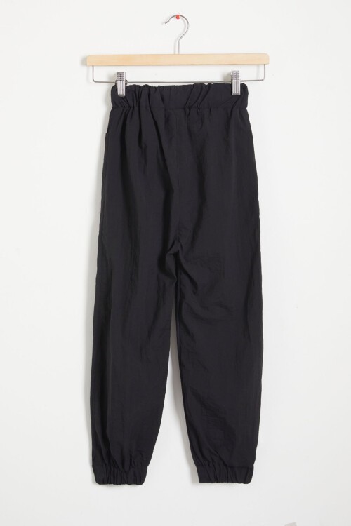 Siyah Ön Cepli Kız Çocuk Jogger Pantolon 15671