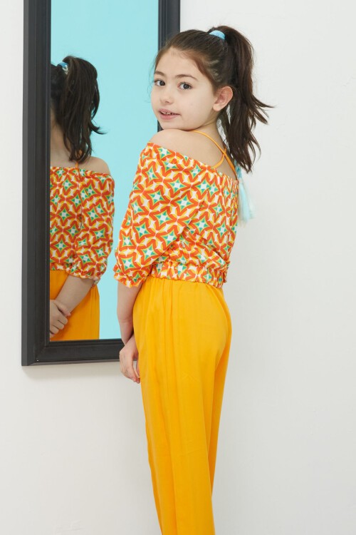 Turuncu Desenli Bluz ve Pantolonlu Kız Takım 15388