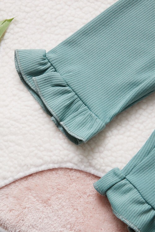 Yeşil Ayıcık Cepli Volanlı Kız Çocuk Şortlu Takım 15421