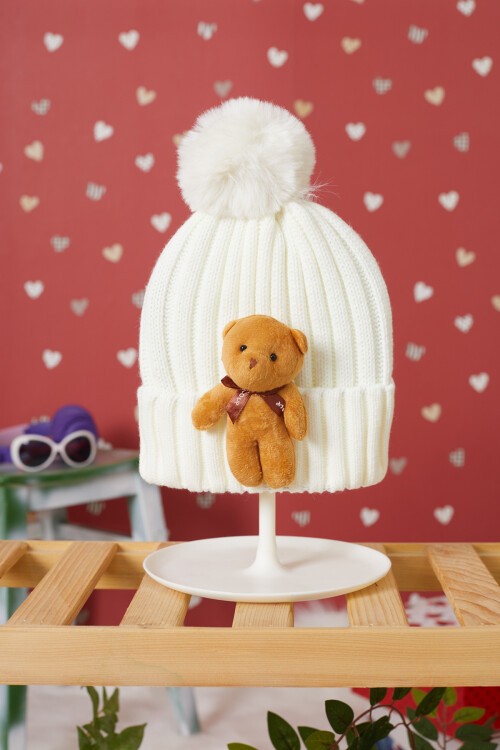 Ekru Ayıcık Detaylı Ponponlu Çocuk Bere 17228