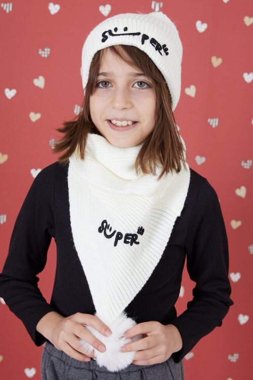 Ekru Süper Yazı Baskılı Ponponlu Kız Çocuk Atkı Bere Seti 17305