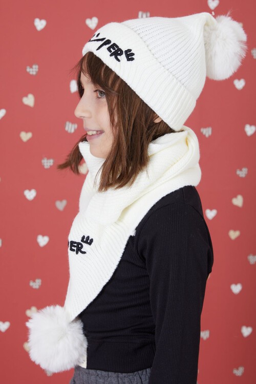 Ekru Süper Yazı Baskılı Ponponlu Kız Çocuk Atkı Bere Seti 17305