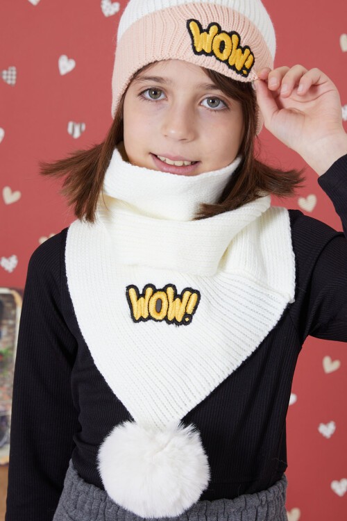 Ekru WOW Yazılı Ponponlu Kız Çocuk Atkı Bere Seti 17297