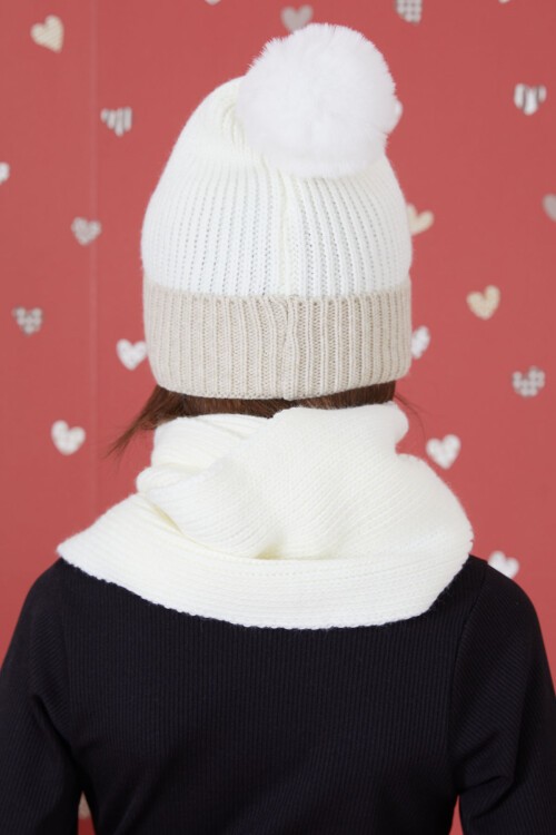 Ekru Yazı Nakışlı Ponponlu Kız Çocuk Atkı Bere Seti 17287