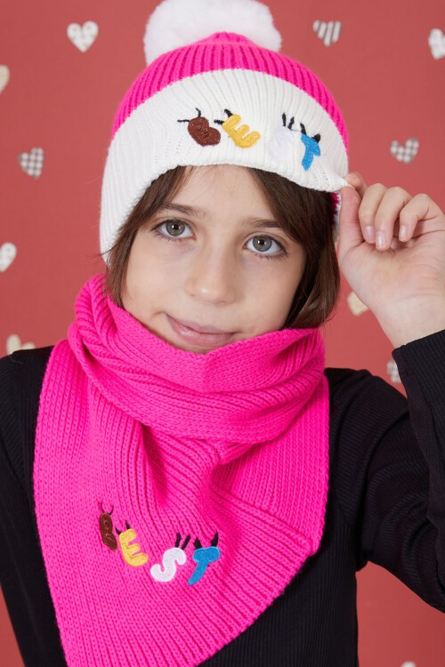 Fuşya Yazı Nakışlı Ponponlu Kız Çocuk Atkı Bere Seti 17290