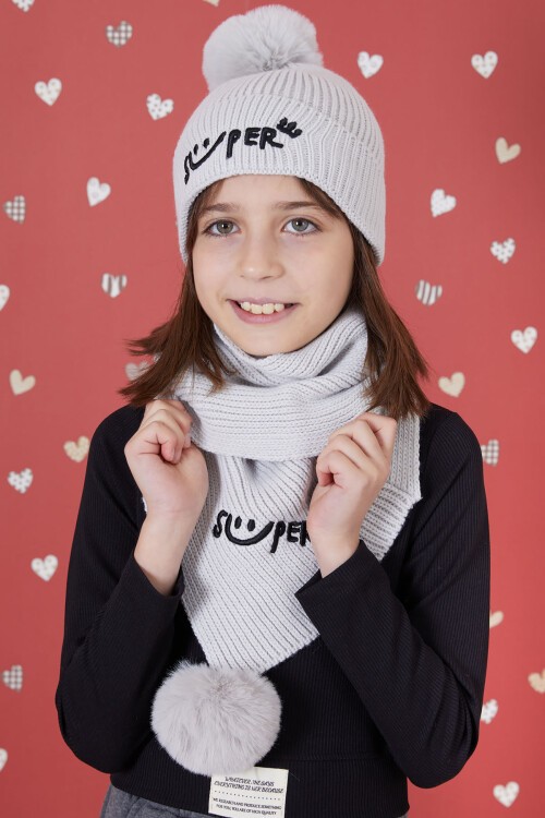 Gri Süper Yazı Baskılı Ponponlu Kız Çocuk Atkı Bere Seti 17310