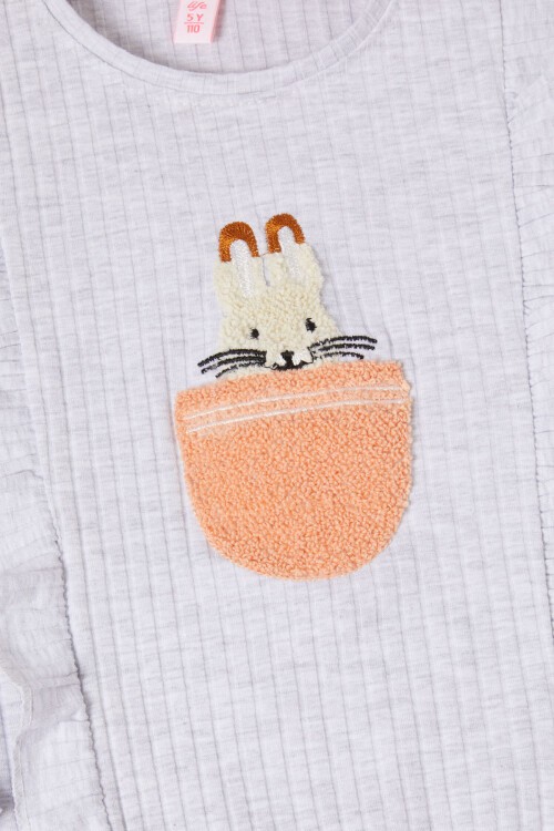 Gri Tavşan Nakışlı Yırtmaçlı Önü Fırfırlı Kız Takım 16608