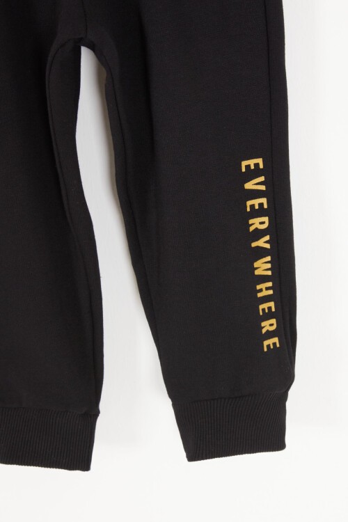 Hardal Harf Nakışlı Çıtçıtlı Erkek Bebek Şardonlu Eşofman Takımı 16796