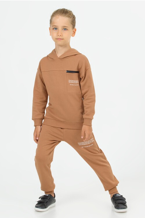 Kahverengi Göğüs Fermuarlı Polarlı Erkek Çocuk Takımı 16638