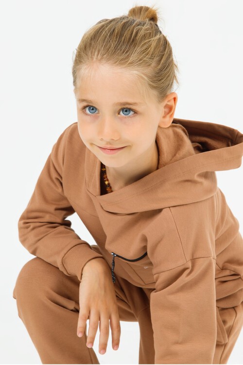 Kahverengi Göğüs Fermuarlı Polarlı Erkek Çocuk Takımı 16638