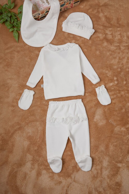 Kelebek Baskılı Ekru Kız Bebek 5li Takım 16658