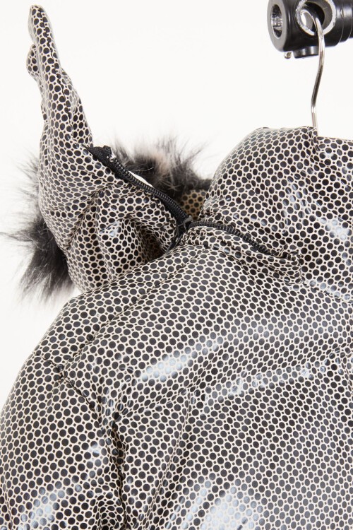 Kız Çocuk Altıgen Desenli Krem Şişme Mont 16267