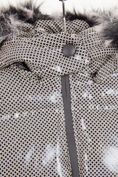 Kız Çocuk Altıgen Desenli Krem Şişme Mont 16267