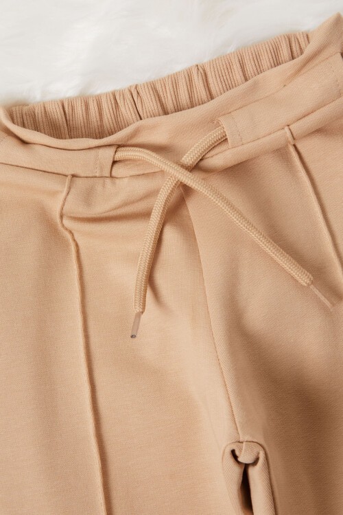 Krem Çiçek Nakışlı Kız Bebek Eşofman Takımı 17016