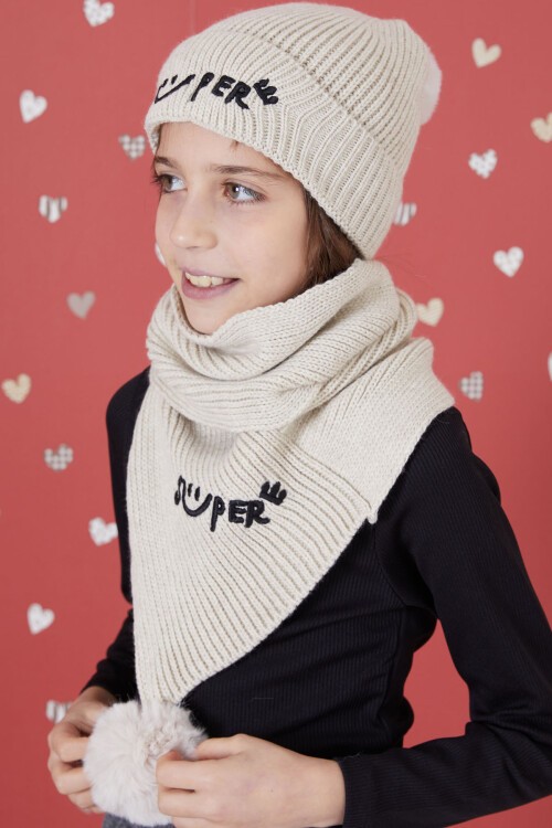 Krem Süper Yazı Baskılı Ponponlu Kız Çocuk Atkı Bere Seti 17306