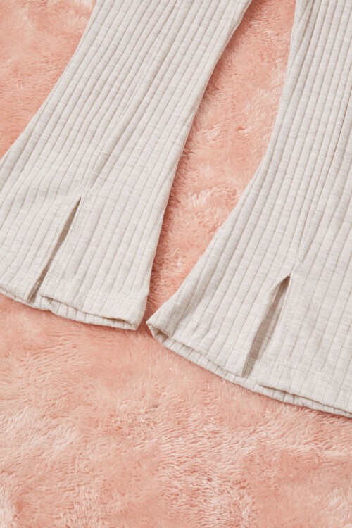 Krem Tavşan Nakışlı Yırtmaçlı Önü Fırfırlı Kız Takım 16609