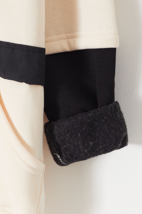 Krem Yazılı Şardonlu Erkek Çocuk Kapüşonlu Sweatshirt 17252