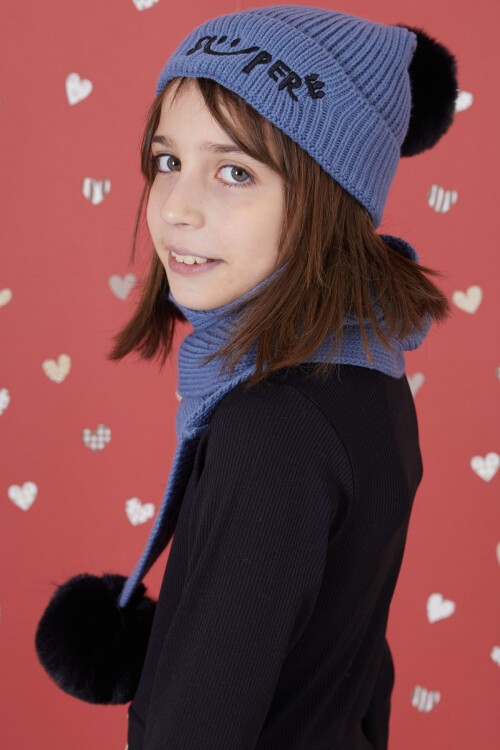 Mavi Süper Yazı Baskılı Ponponlu Kız Çocuk Atkı Bere Seti 17309