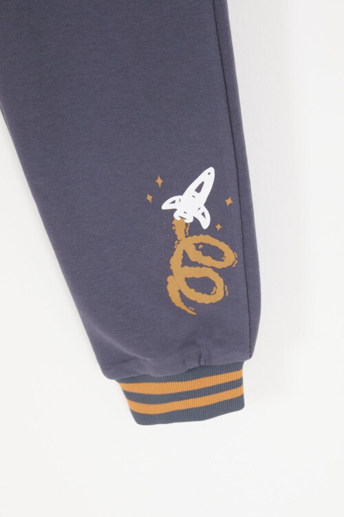 Mavi Uzay Temalı Şardonlu Erkek Çocuk Kolej Eşofman Takımı 17077