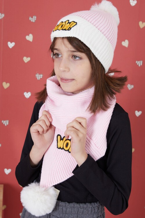 Pembe WOW Yazılı Ponponlu Kız Çocuk Atkı Bere Seti 17294