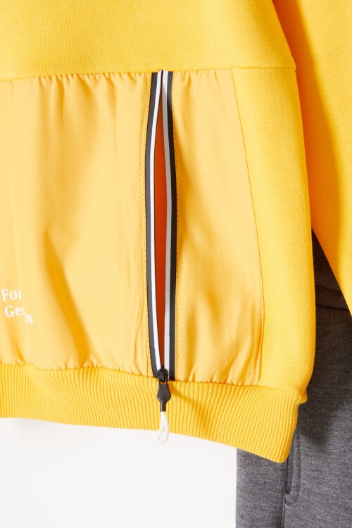 Sarı Kanguru Cepli Polarlı Erkek Çocuk Kapşonlu Eşofman Takımı 16730