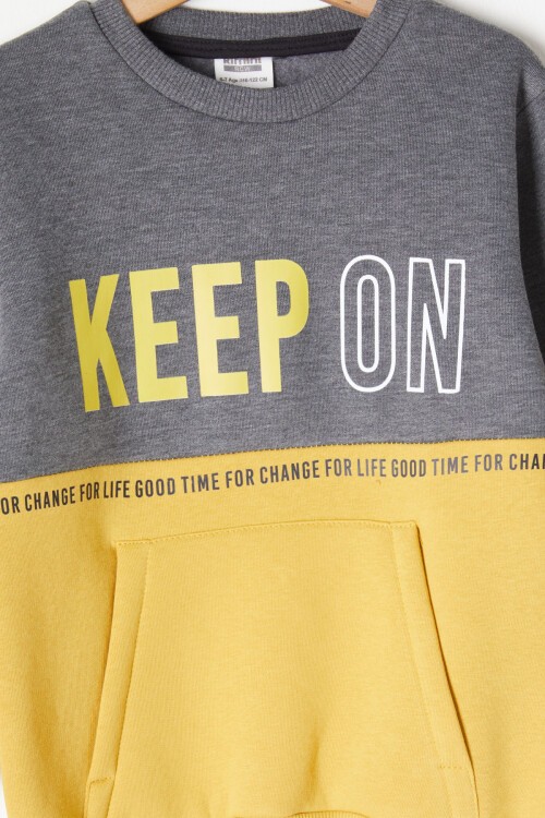 Sarı Kanguru Cepli Yazı Baskılı Erkek Çocuk Polarlı Eşofman Takımı 16738