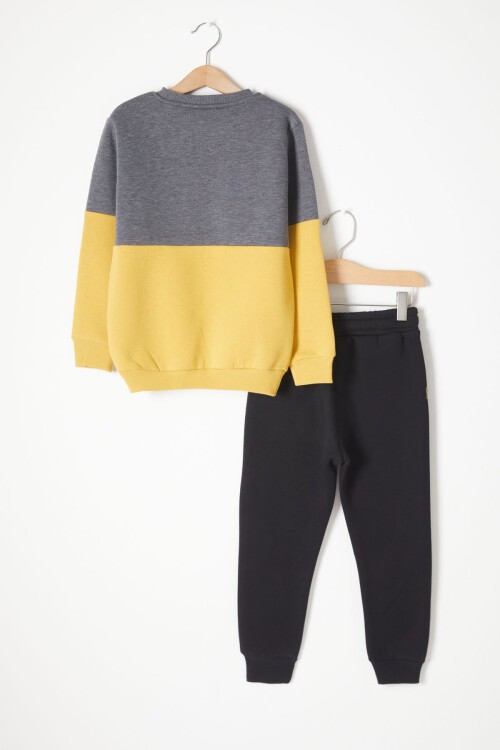 Sarı Kanguru Cepli Yazı Baskılı Erkek Çocuk Polarlı Eşofman Takımı 16738