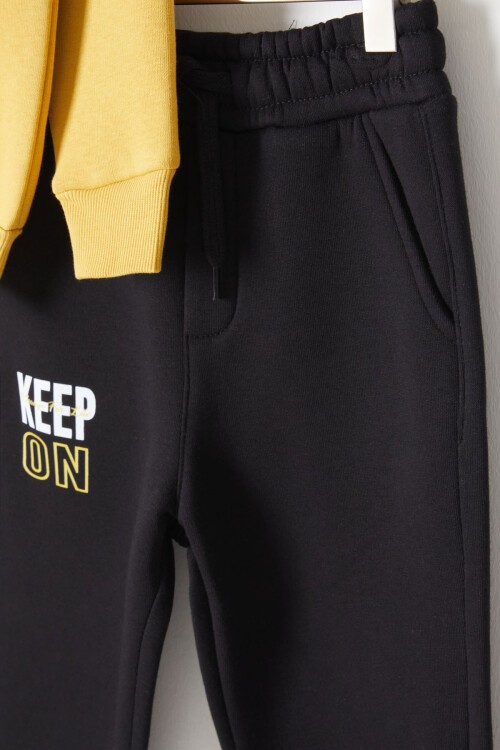 Sarı Kanguru Cepli Yazı Baskılı Erkek Çocuk Polarlı Eşofman Takımı 16738