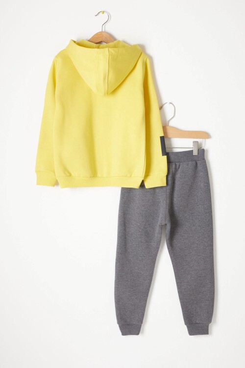 Sarı Yazı Baskılı Kapşonlu Hırkalı Erkek Çocuk Eşofman Takımı 16750