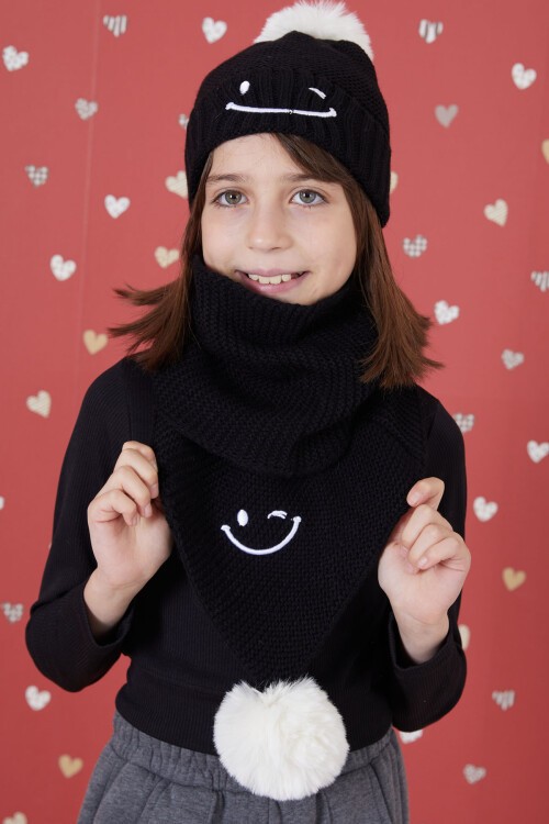 Siyah Gülenyüz Nakışlı Ponponlu Kız Çocuk Atkı Bere Seti 17303