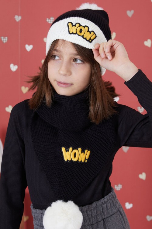 Siyah WOW Yazılı Ponponlu Kız Çocuk Atkı Bere Seti 17293