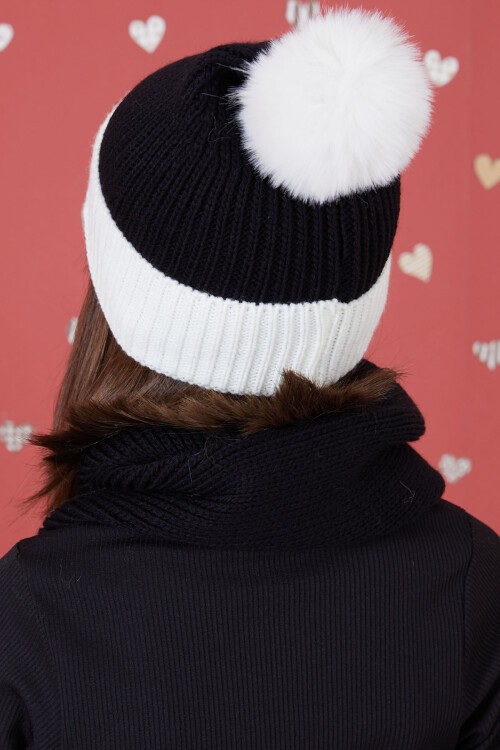 Siyah WOW Yazılı Ponponlu Kız Çocuk Atkı Bere Seti 17293