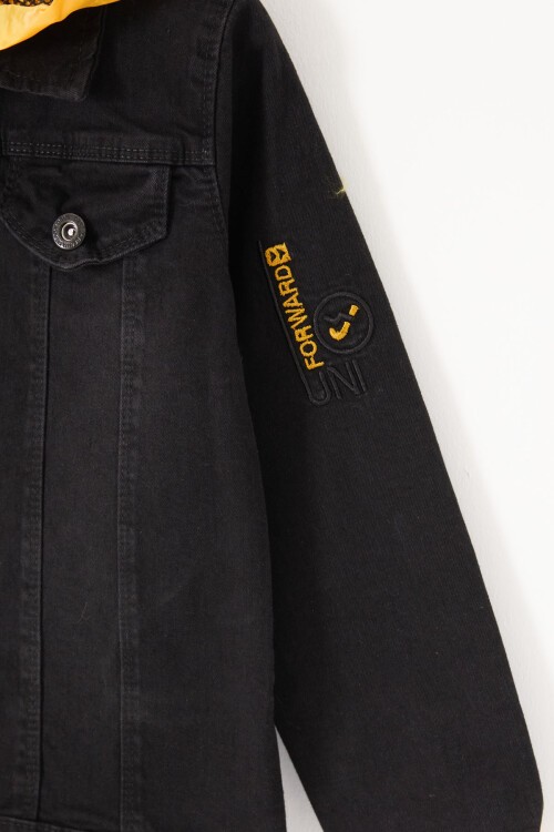 Siyah Yazı Nakışlı Kapüşonlu Erkek Çocuk Jean Ceket 16811