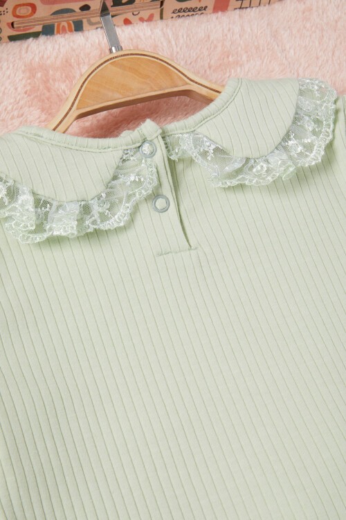 Yeşil Dantel Yakalı Fitilli Kız Bebek Takım 17151