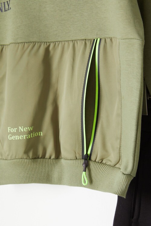 Yeşil Kanguru Cepli Polarlı Erkek Çocuk Kapşonlu Eşofman Takımı 16731