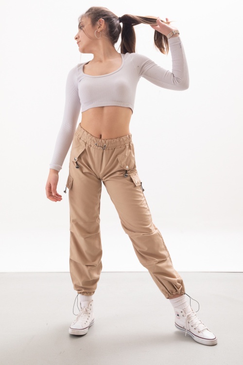 Bej Kapak Detaylı Beli Lastikli Kız Paraşüt Pantolon 18061
