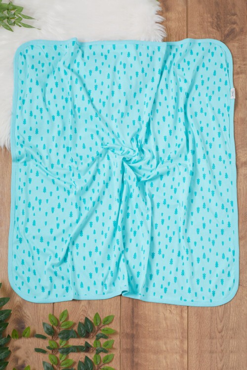 Erkek Bebek Turkuaz Çam Ağacı Desenli Battaniye 17378