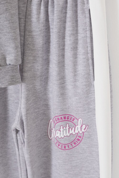 Gri Kabartmalı Yazılı Şeritli Kız Çocuk Eşofman Takımı 17388