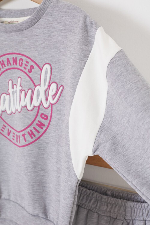 Gri Kabartmalı Yazılı Şeritli Kız Çocuk Eşofman Takımı 17388