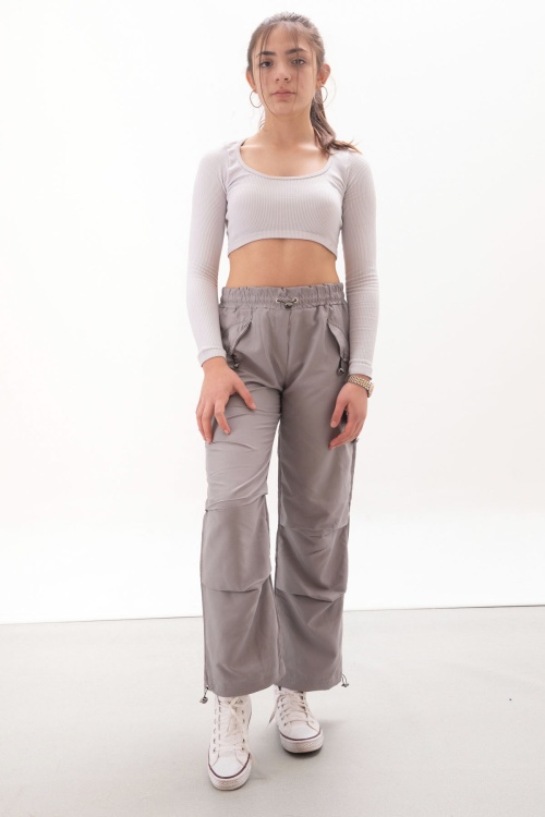 Gri Kapak Detaylı Beli Lastikli Kız Paraşüt Pantolon 18056