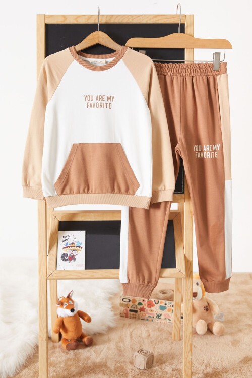 Kahve Kanguru Cepli Şeritli Erkek Çocuk Eşofman Takımı 17543