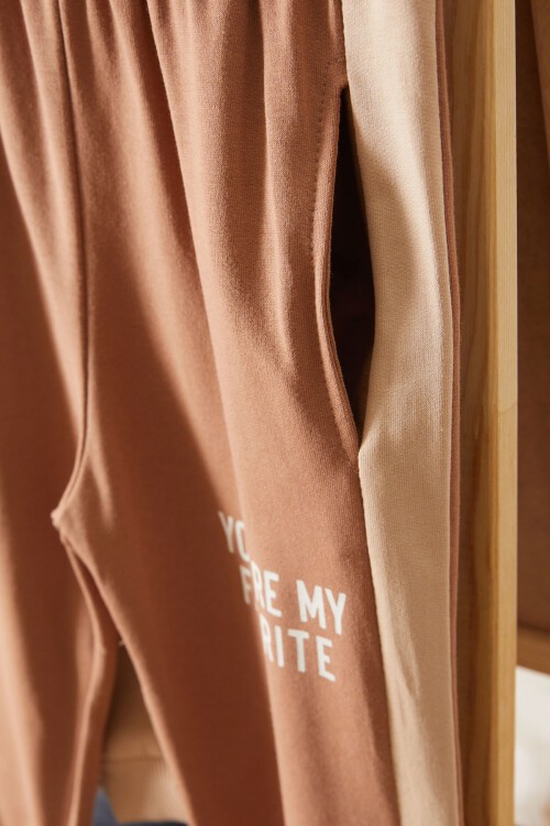 Kahve Kanguru Cepli Şeritli Erkek Çocuk Eşofman Takımı 17543