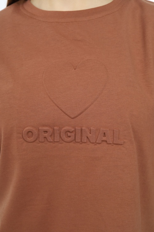 Kahverengi Kalp Kabartmalı Bisiklet Yaka Kız Tişört 17791