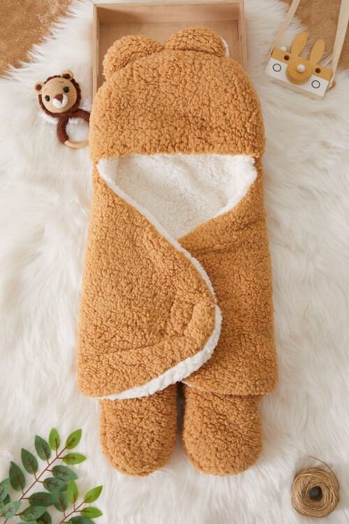 Kahverengi Kulaklı Peluş Bebek Kundak 17487