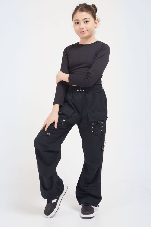 Siyah Bağcık Cep Detaylı Kız Çocuk Paraşüt Pantolon 17629